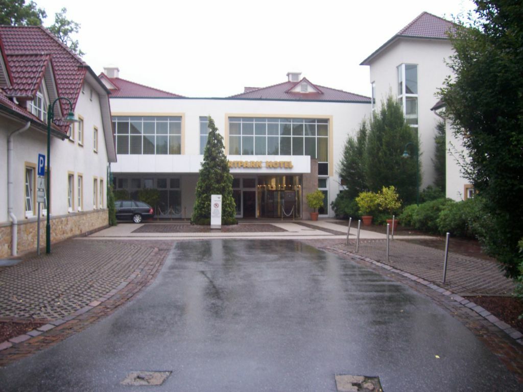 Court Hotel 4*